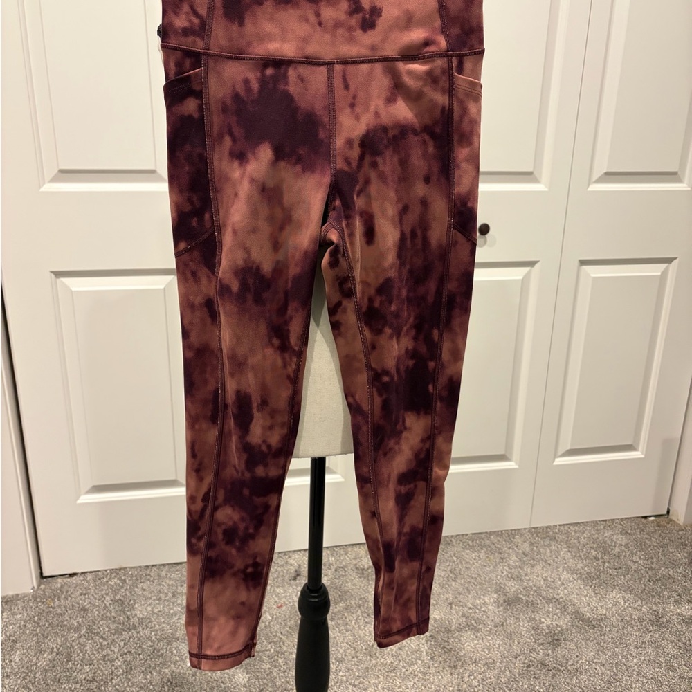 Victoria's Secret Capri Burgundy Leggings